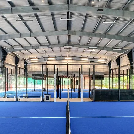 Apartamento Stunning In With Indoor Swimming Pool